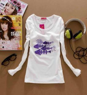 韓版女式T恤批發(fā) 優(yōu)質供應與時尚潮流的完美結合