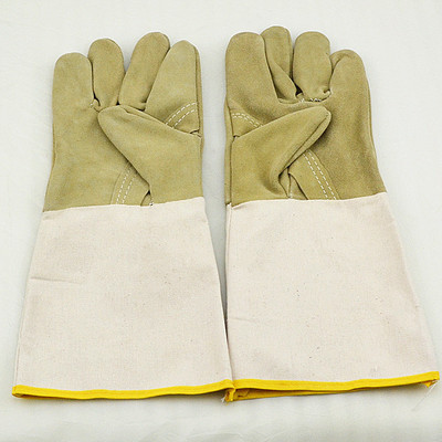 專業(yè)防護(hù)，安全守護(hù)——探秘沂水頤勝勞保帆布加皮長(zhǎng)款電焊手套